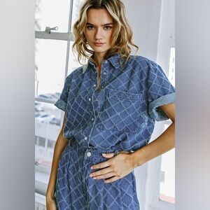 Free Market by Flying Tomato Indigo Denim Textured Button Down Top